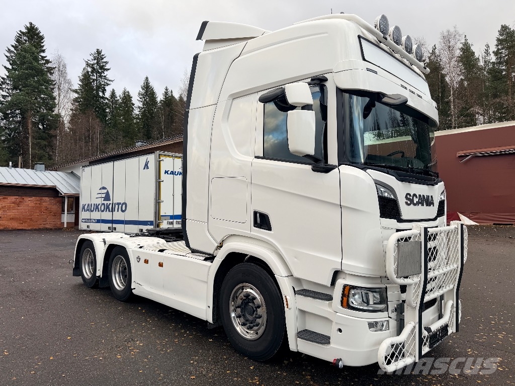 Scania R660 V8 6x4 hydrauliikalla وحدات الجر