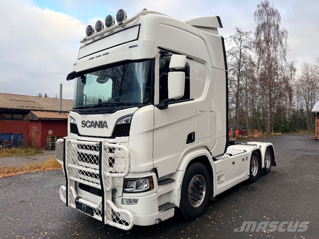 Scania R660 V8 6x4 hydrauliikalla وحدات الجر