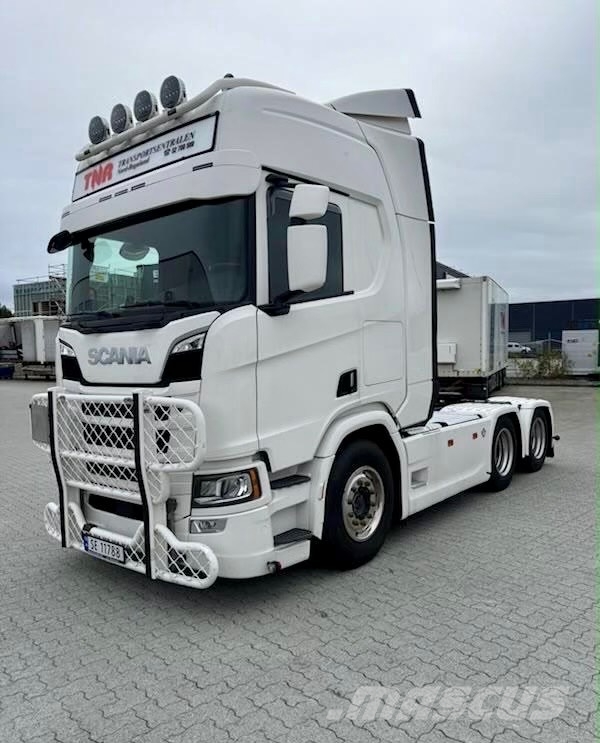 Scania R660 V8 6x4 hydrauliikalla Sattelzugmaschinen
