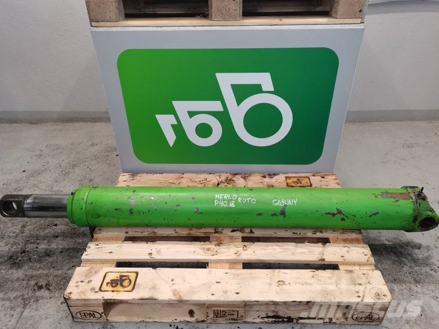 Merlo 40.18 Roto hydraulic cylinder arm Hüdraulika