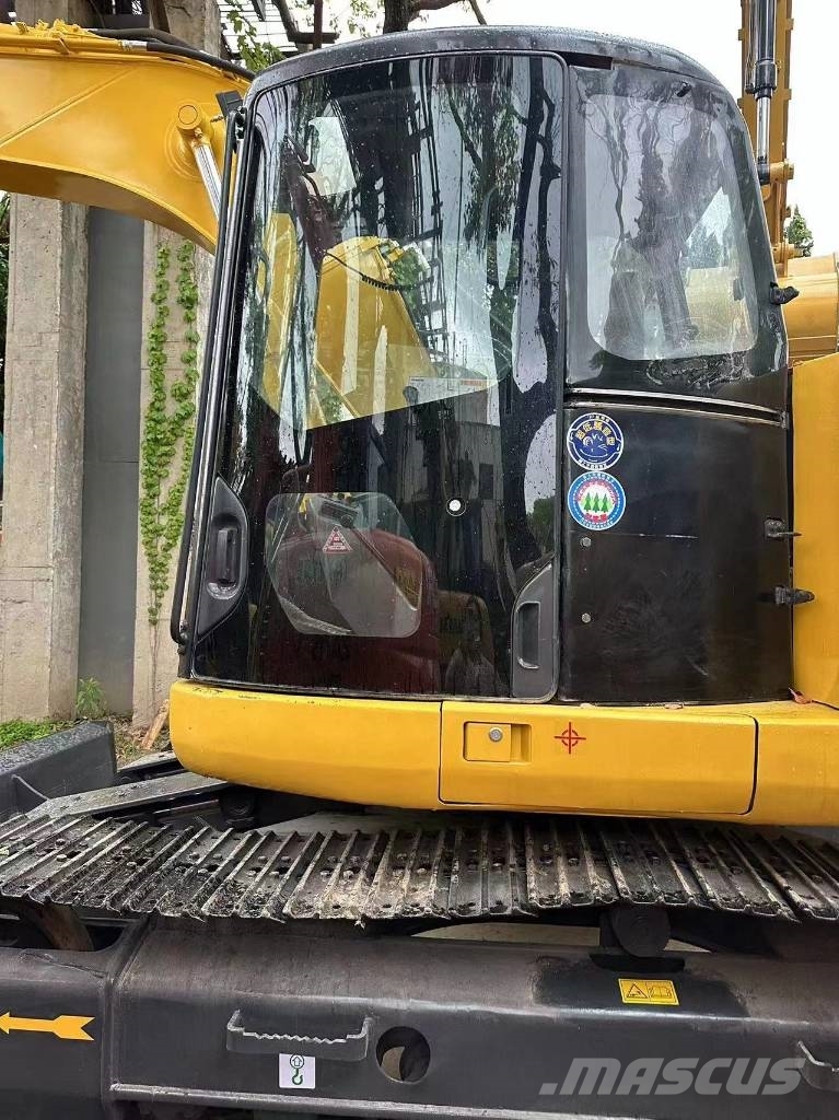 Komatsu PC 128US-2EO Pelle sur chenilles