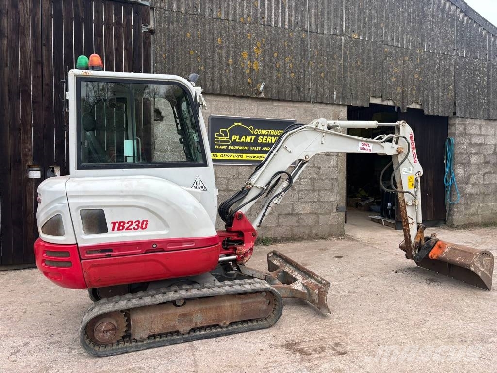 Takeuchi TB 230 حفارات صغيرة أقل من 7 طن (حفارات صغيرة)