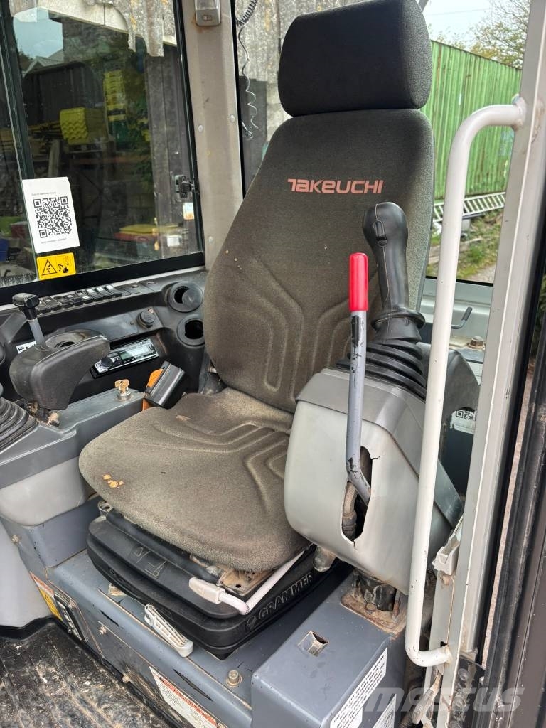 Takeuchi TB 230 حفارات صغيرة أقل من 7 طن (حفارات صغيرة)