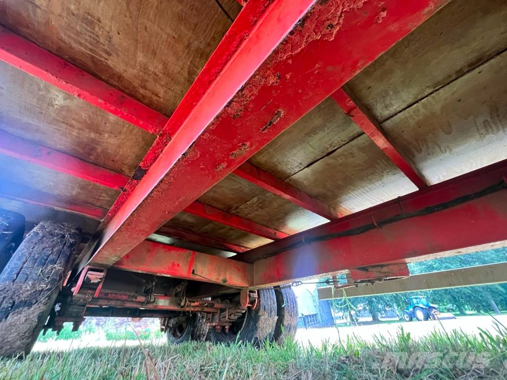 McCauley 16 TON TWIN AXLE LOADER TRAILER Low loaders