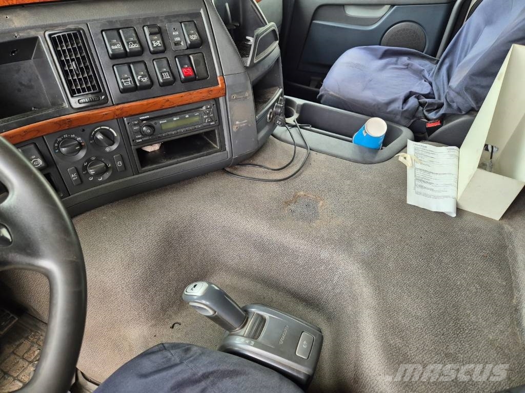 Volvo FM 420 Camiones con chasís y cabina