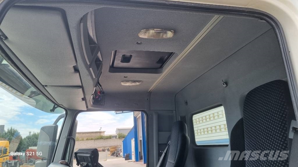 Mercedes-Benz CABIN Καμπίνες και εσωτερικό