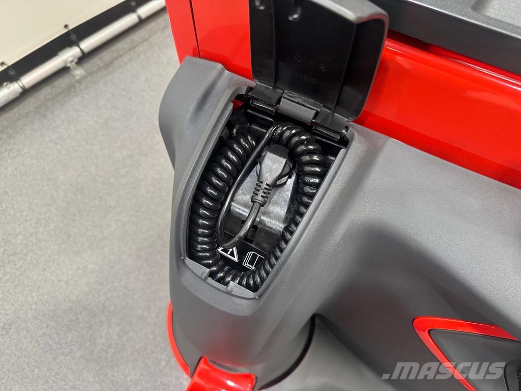 Linde L 16 B-i Pedestrian stacker