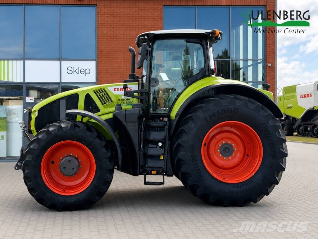 CLAAS Axion 930 Трактори