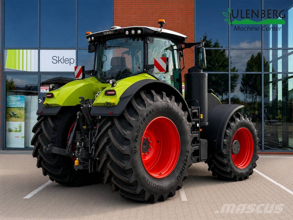 CLAAS Axion 930 Трактори