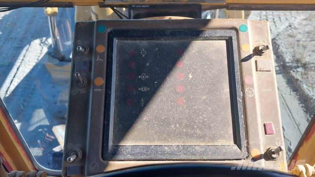 CAT 14 G معدات تمهيد الطرق