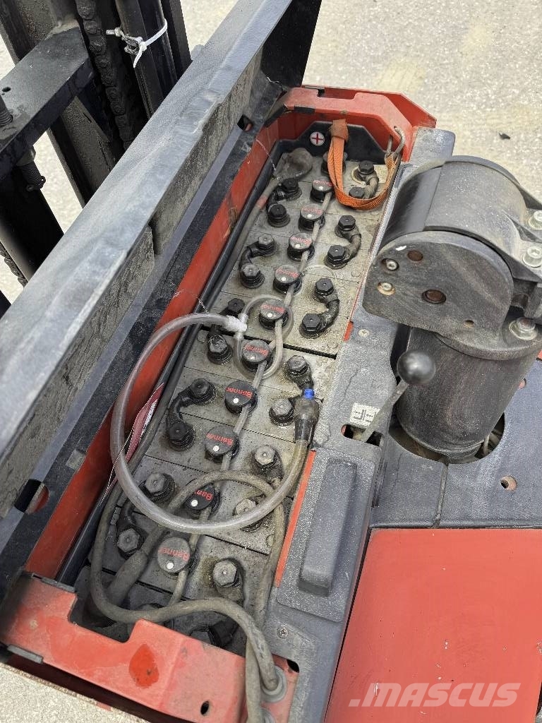 BT LSF 1250/11 Hochubwagen Platform stackers