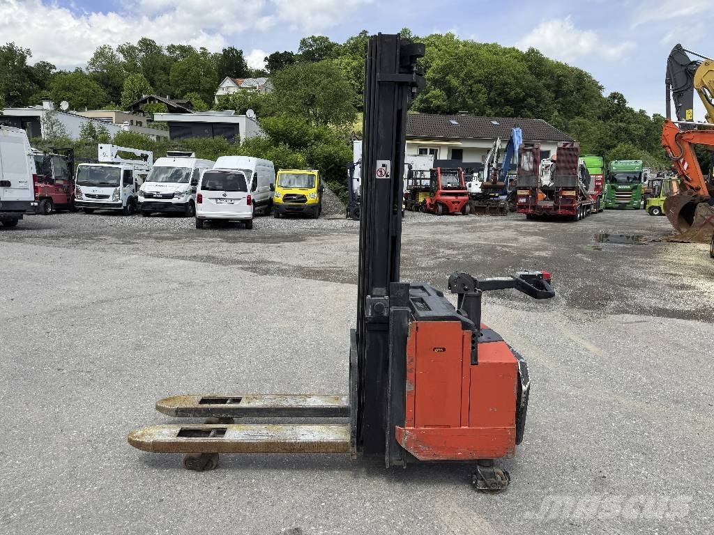 BT LSF 1250/11 Hochubwagen Platform stackers