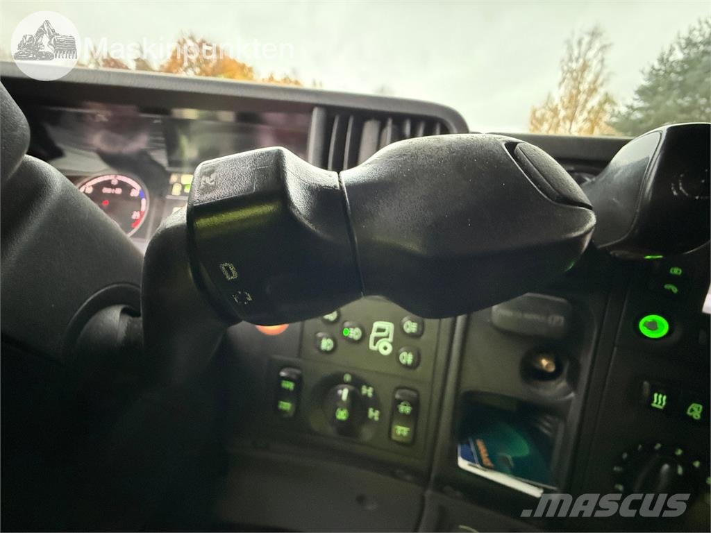 Scania R580LB8X4*4HNB Pašizgāzējs