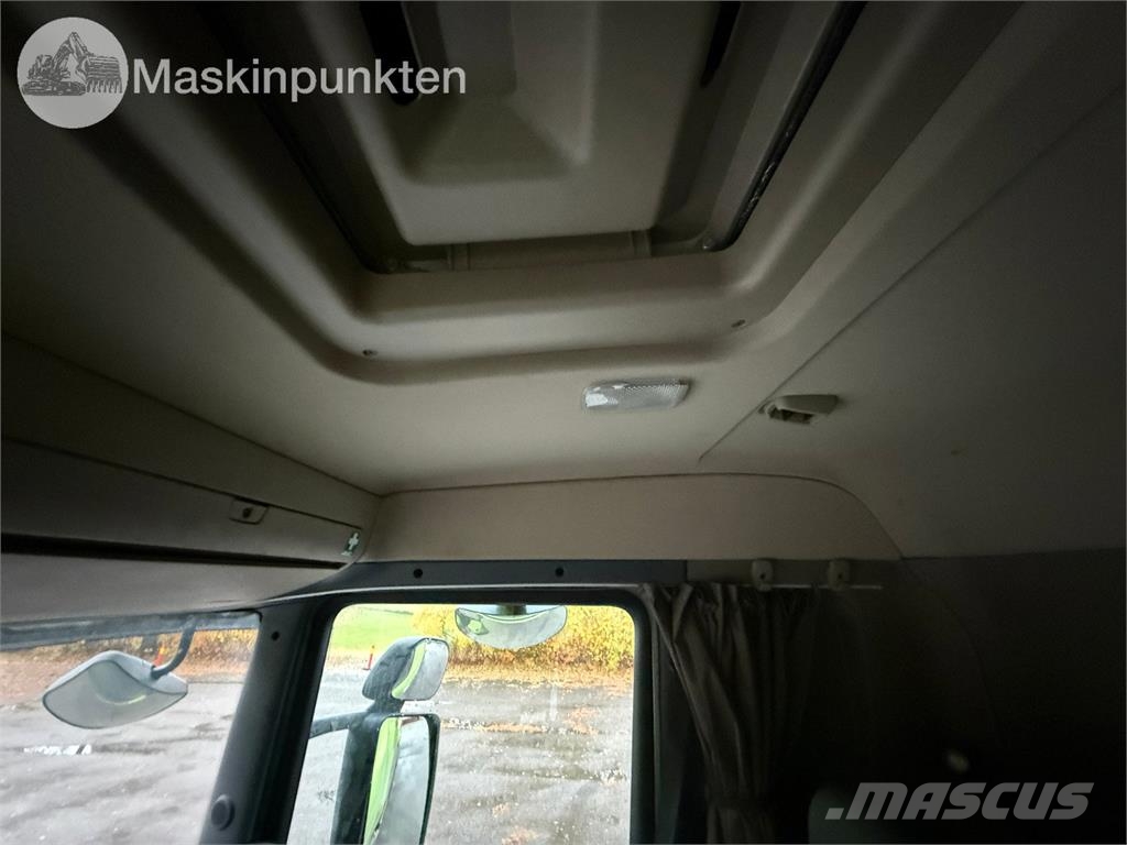 Scania R580LB8X4*4HNB Pašizgāzējs