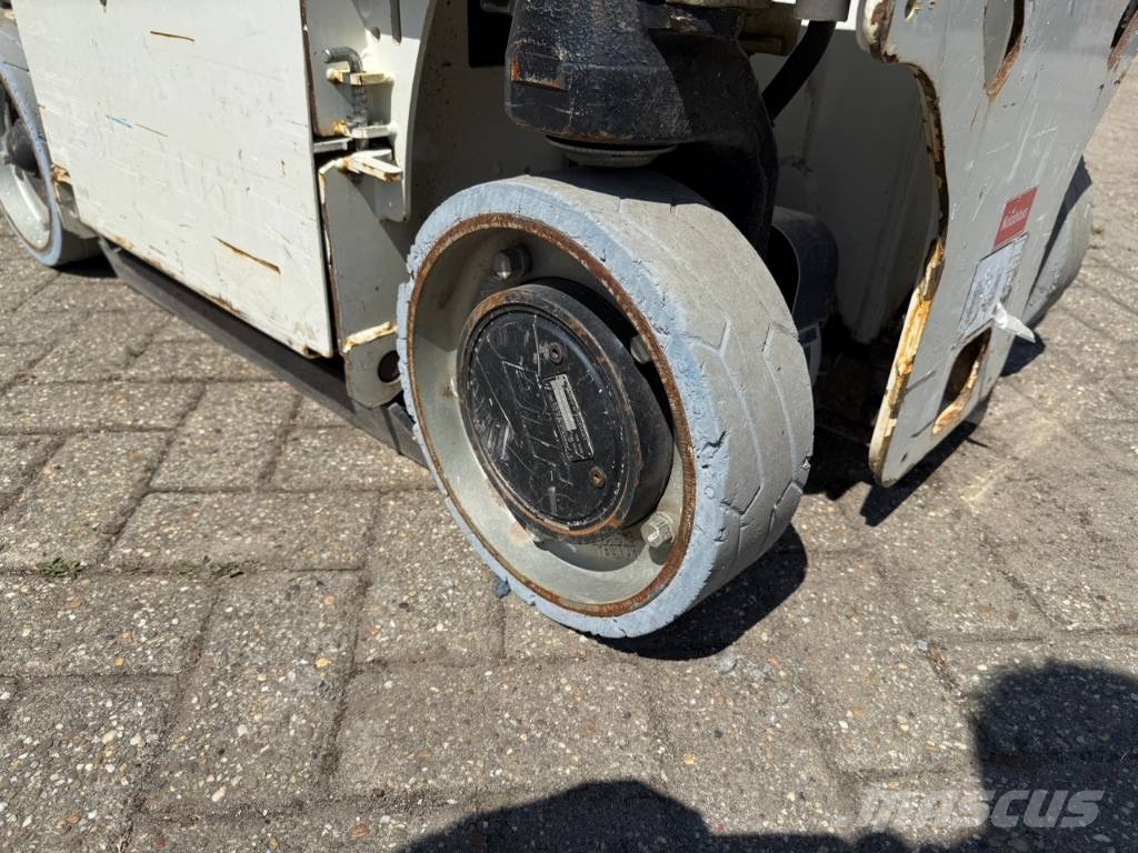 JLG 1230 ES  masthoogwerker 6 meter Andere liften en hoogwerkers