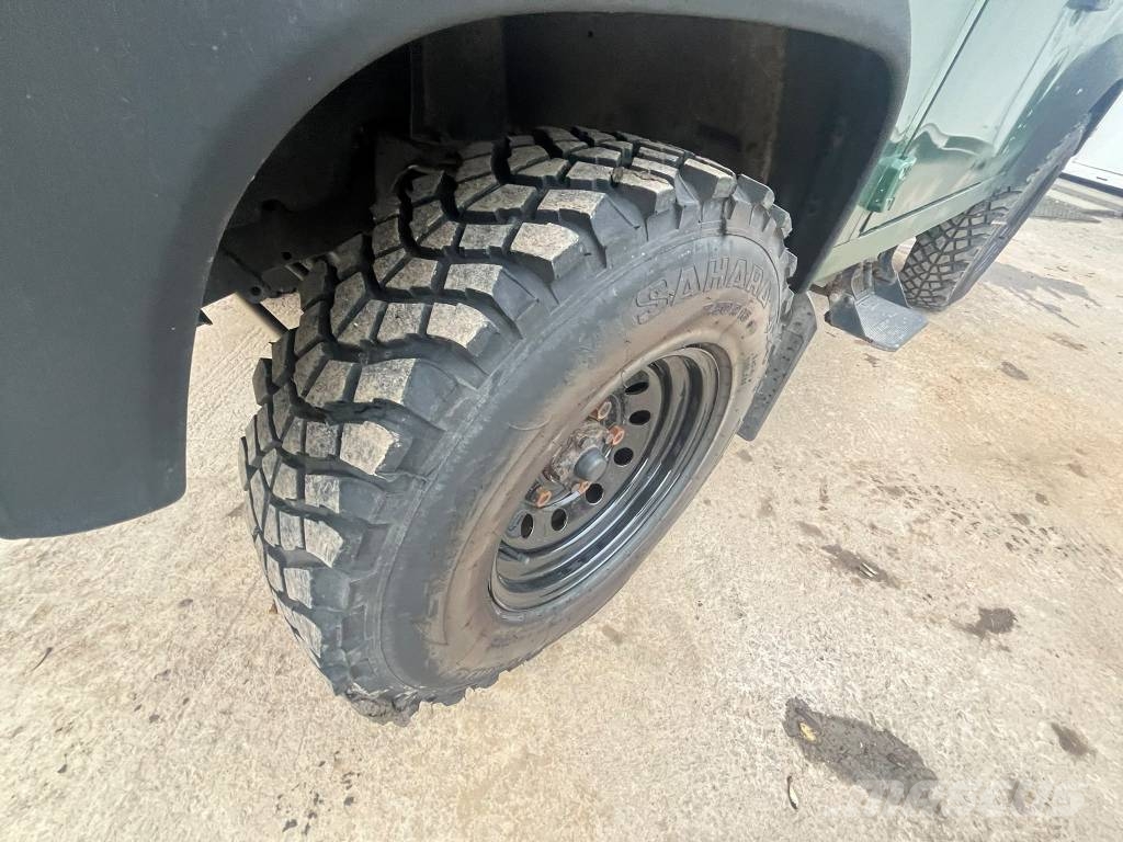 Land Rover Defender 90 皮卡.傳統半斗卡車/側卸板