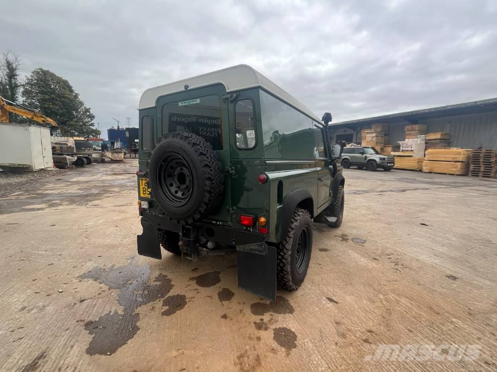 Land Rover Defender 90 皮卡.傳統半斗卡車/側卸板