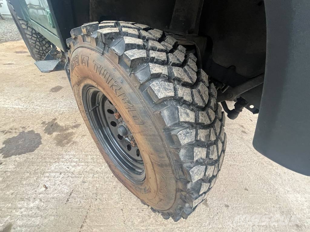 Land Rover Defender 90 皮卡.傳統半斗卡車/側卸板