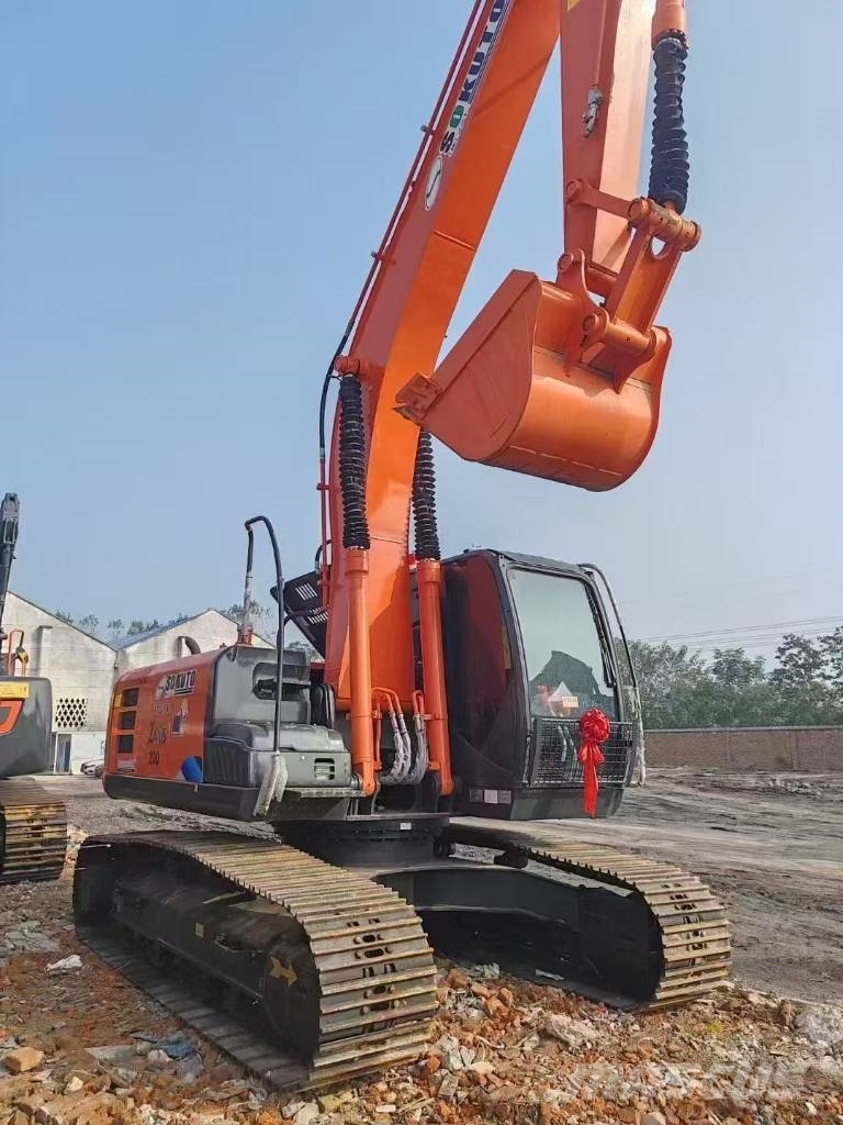 Hitachi 200-3 Excavatoare pe șenile
