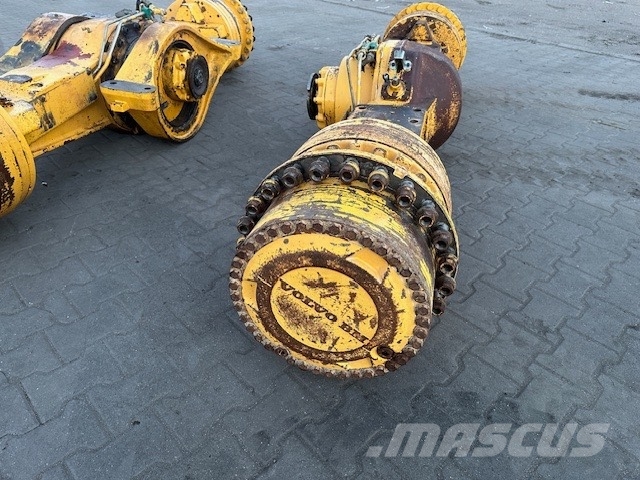Volvo BM L 150 AXLES COMPLET Ejes