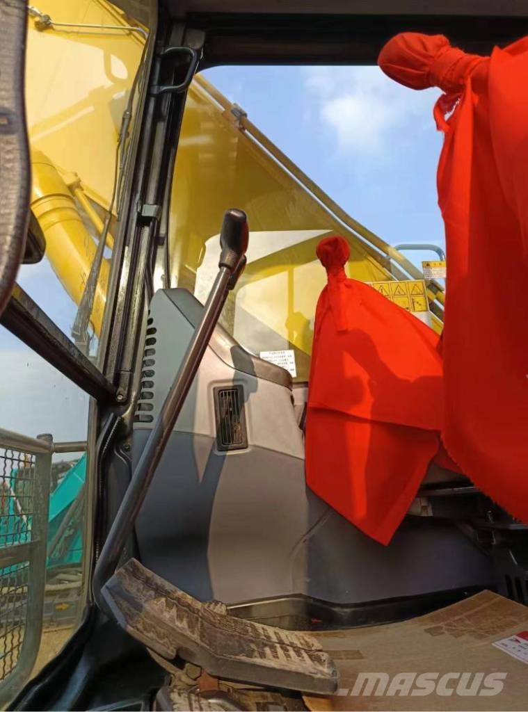 Komatsu PC160 حفارات زحافة