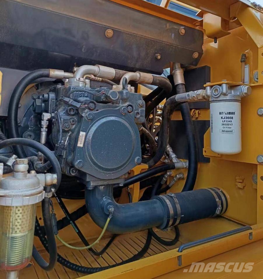 Komatsu PC160 حفارات زحافة