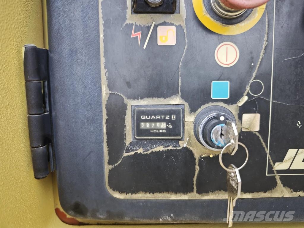 JLG 460 SJ Teleskopiskie pacēlāji