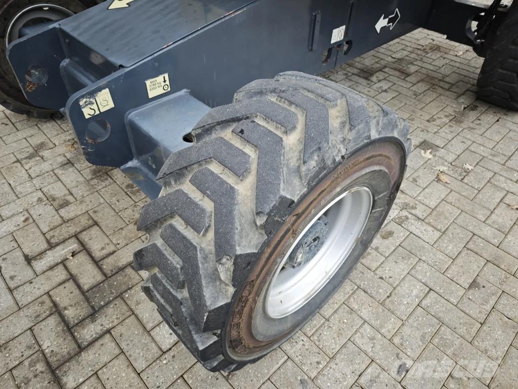 JLG 460 SJ Teleskopiskie pacēlāji