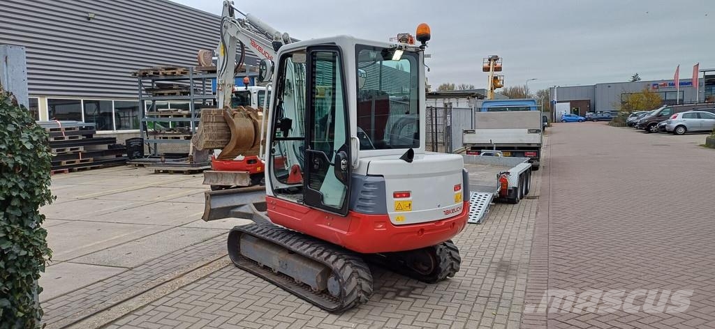 Takeuchi TB235 Minigravere <7t