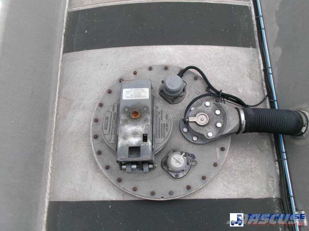 Lakeland Fuel tank alu 42.8 m3 / 6 comp + pump Cisternové návěsy