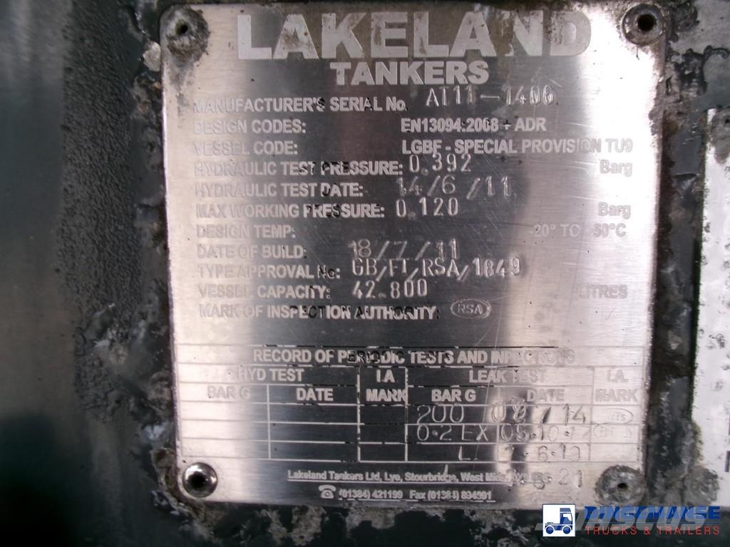 Lakeland Fuel tank alu 42.8 m3 / 6 comp + pump Cisternové návěsy