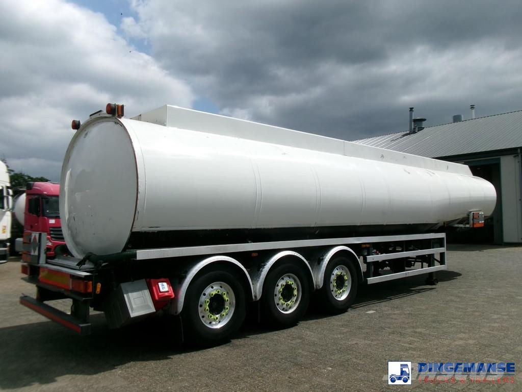 Lakeland Fuel tank alu 42.8 m3 / 6 comp + pump Cisternové návěsy