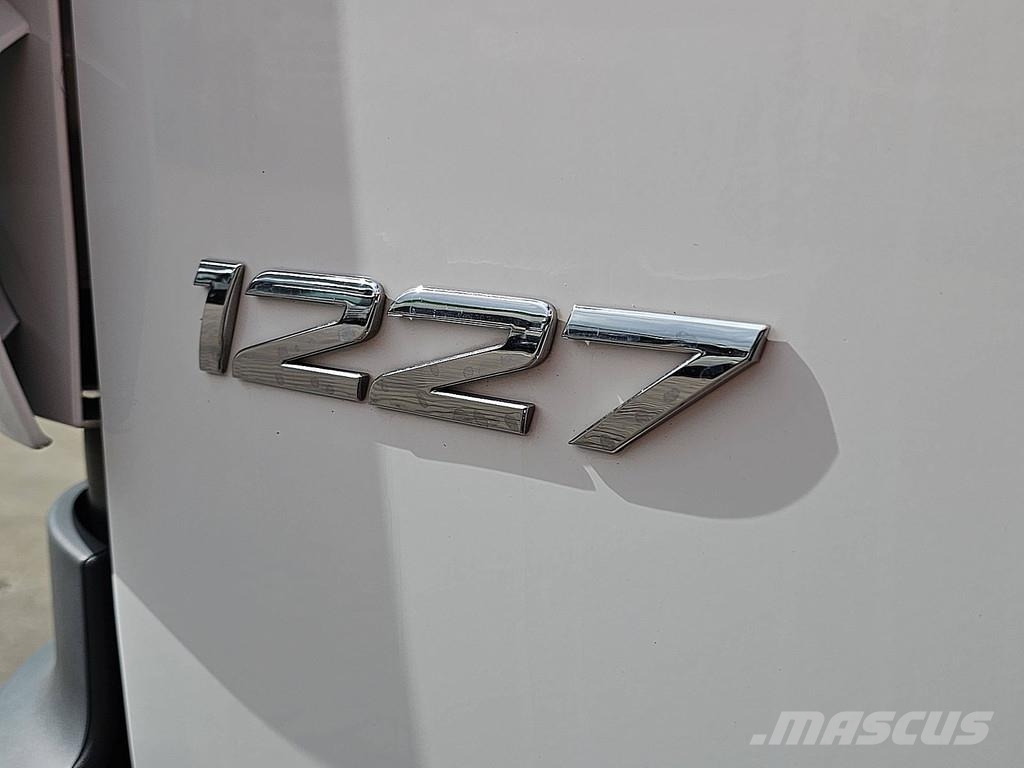Mercedes-Benz ATEGO 1227 LIFT AIRCO Bakwagens met gesloten opbouw