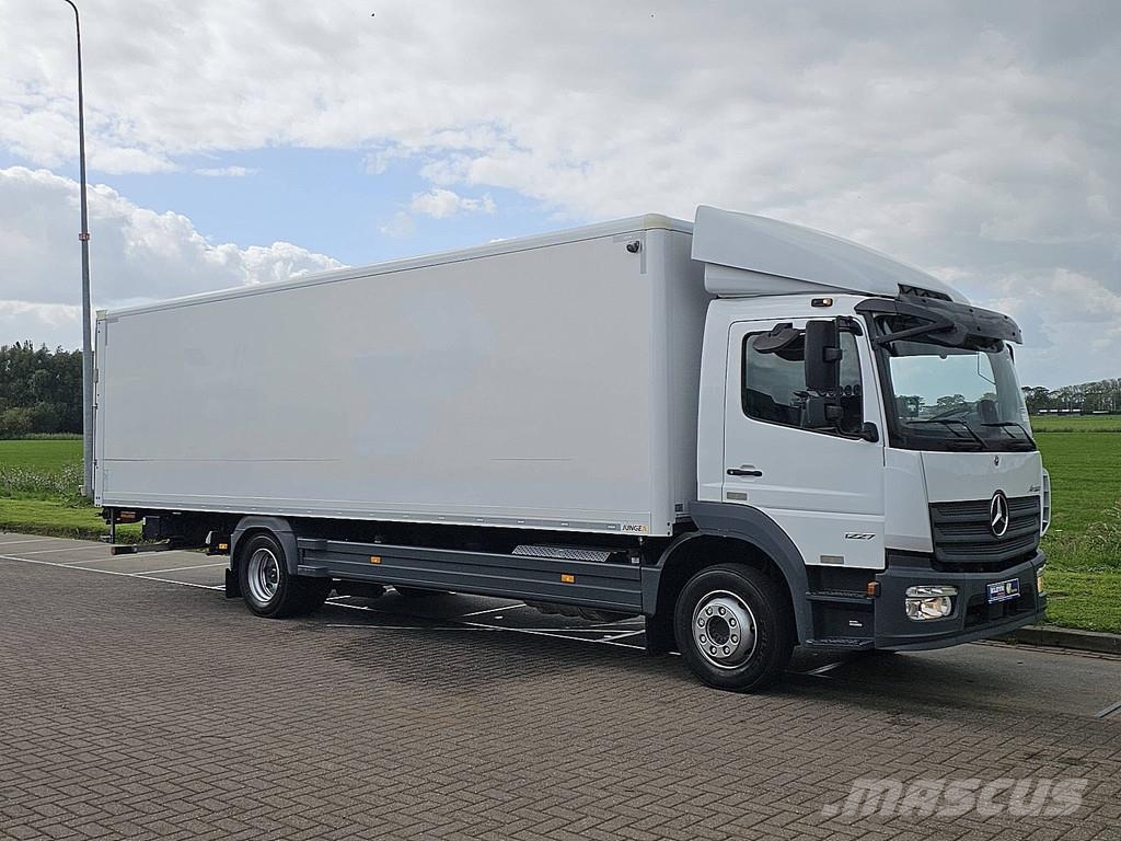 Mercedes-Benz ATEGO 1227 LIFT AIRCO Bakwagens met gesloten opbouw