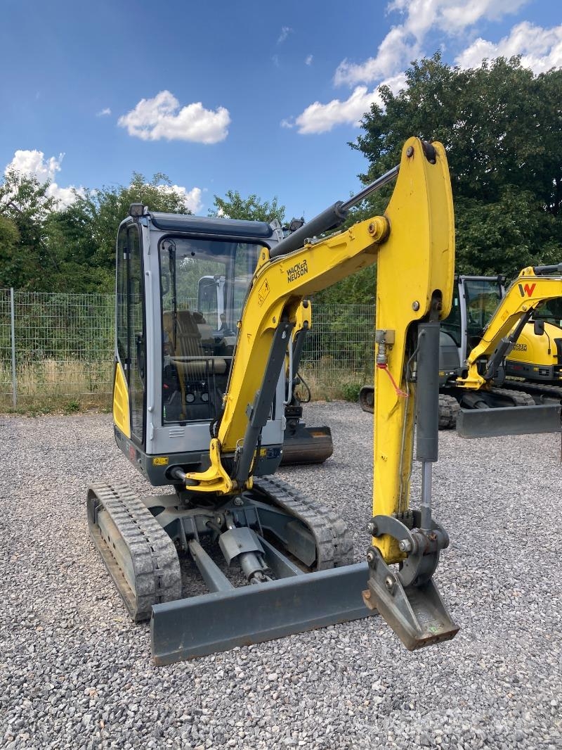 Wacker Neuson ET24 Mini bagri <7t