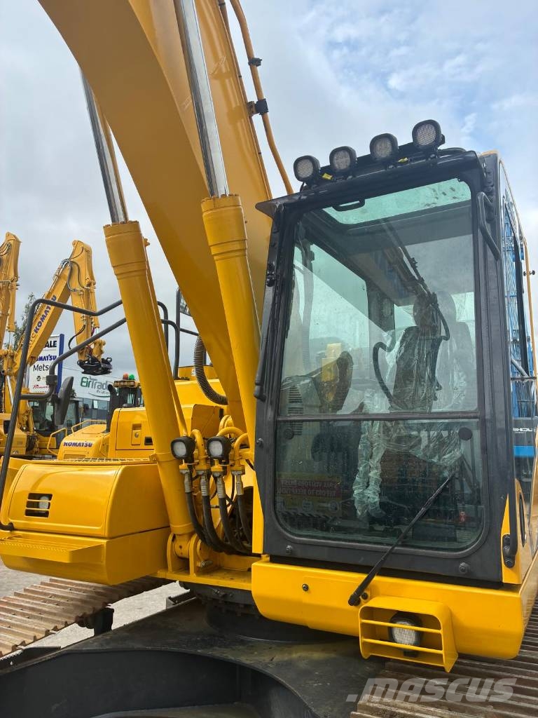 Komatsu PC210LC-11 Excavadoras sobre orugas
