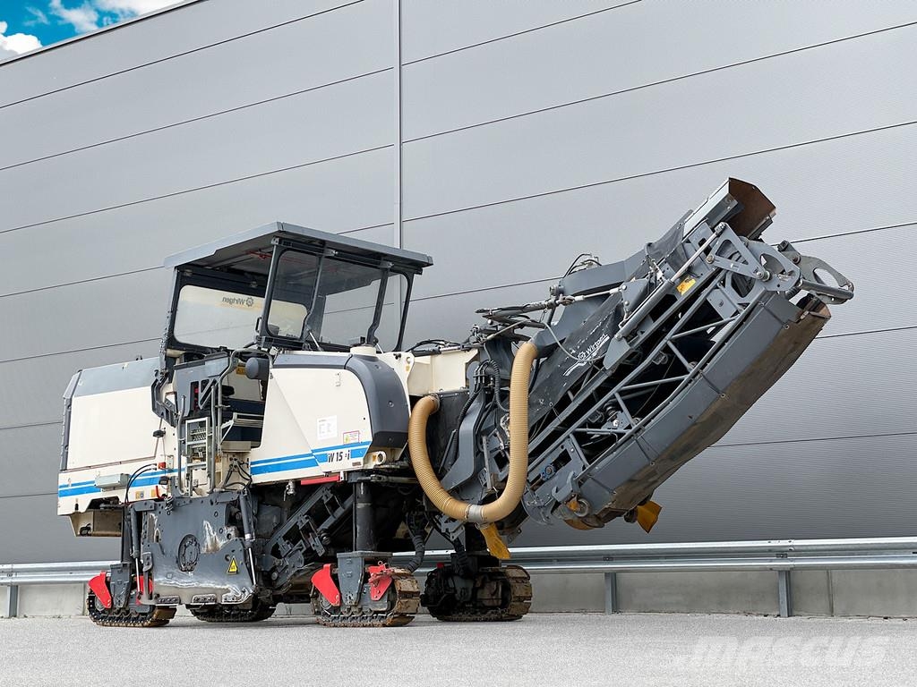 Wirtgen W 150 Asphalt cold milling machines