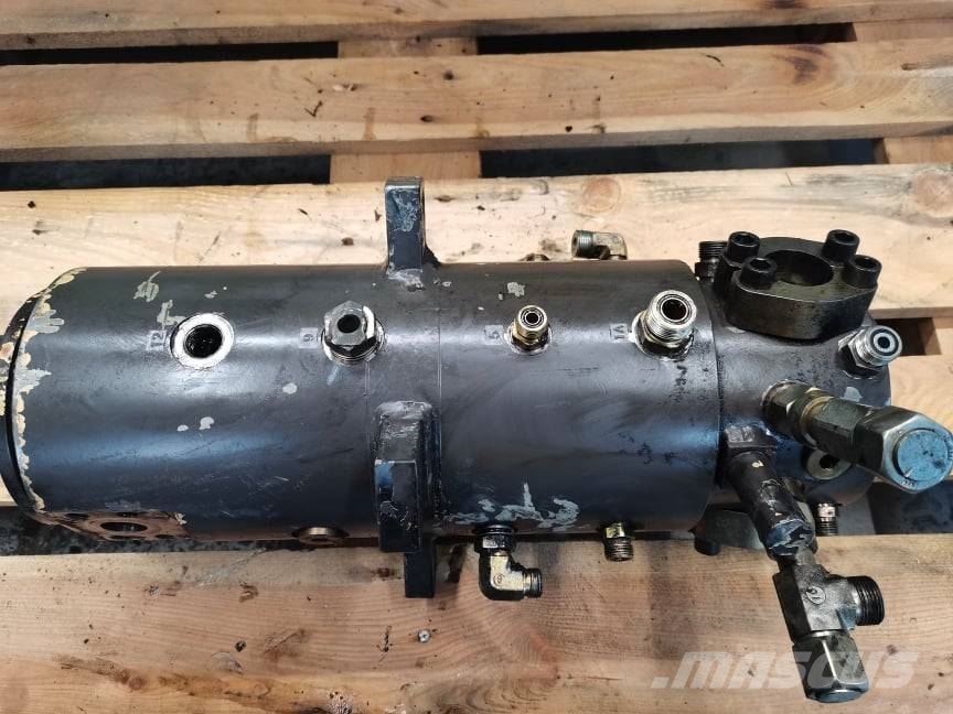 Volvo EW 160B rotation column Hidraulika