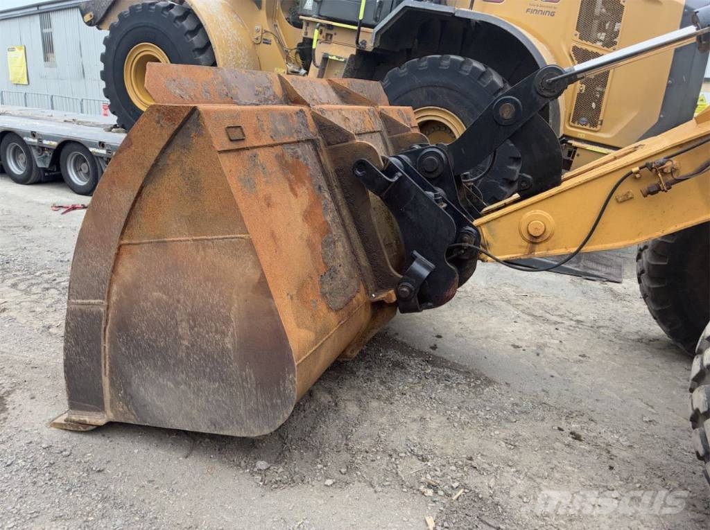CAT 930 G Gumikerekes homlokrakodók