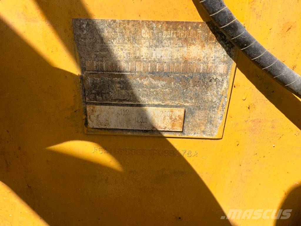 CAT 930 G Gumikerekes homlokrakodók