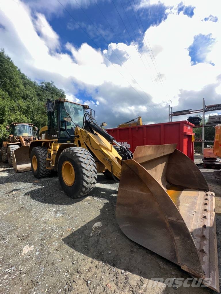CAT 930 G Gumikerekes homlokrakodók