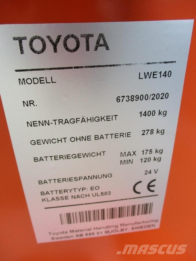 Toyota LWE140 Lavansiirtotrukit