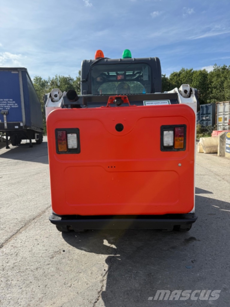 Bobcat T 450 Lietoti riteņu kompaktiekrāvēji