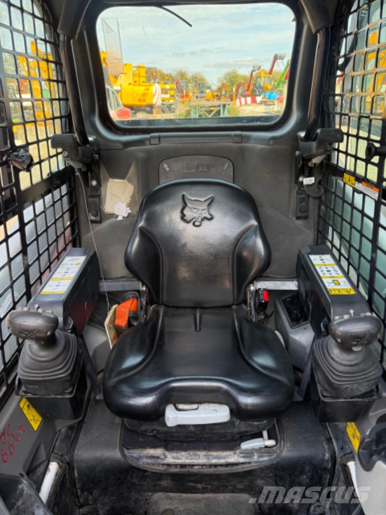 Bobcat T 450 Lietoti riteņu kompaktiekrāvēji