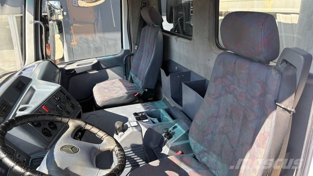 Mercedes-Benz ACTROS 3235 8x4 tipper - eps with clutch Damperli kamyonlar