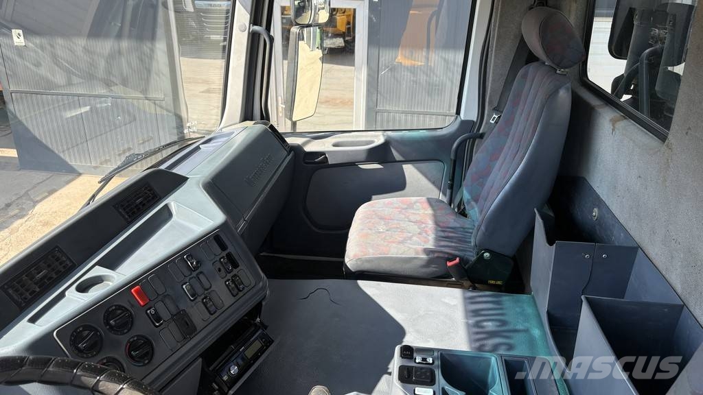 Mercedes-Benz ACTROS 3235 8x4 tipper - eps with clutch Damperli kamyonlar