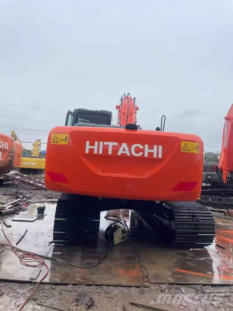 Hitachi ZX 220 LC Bageri gusjeničari