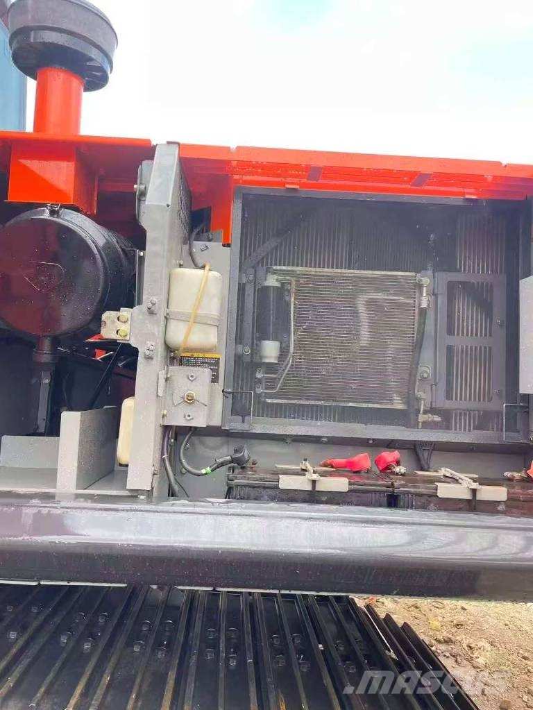 Hitachi ZX 220 LC Bageri gusjeničari