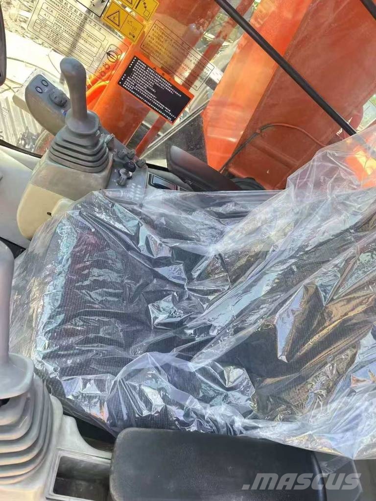 Hitachi ZX 220 LC Bageri gusjeničari
