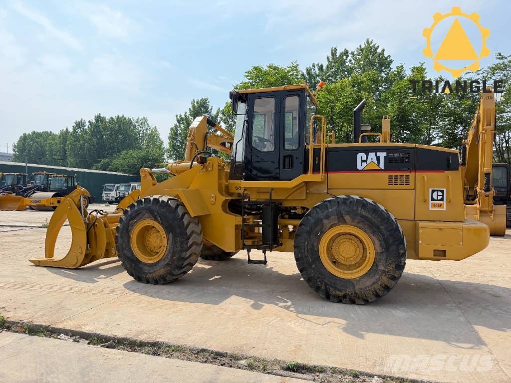 CAT 966 F Gumikerekes homlokrakodók